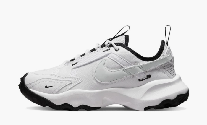 Nike TC 7900 WMNS White Black 