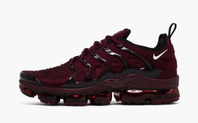 Nike Air VaporMax Plus "Night Maroon" 7.5 US Nike Air VaporMax Plus "Night Maroon" 7.5 US