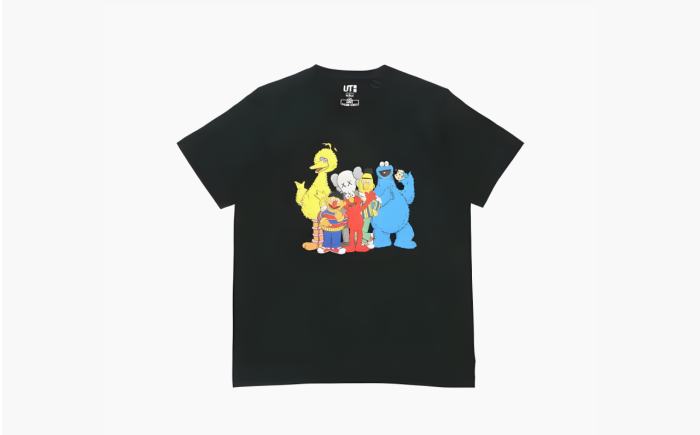 Uniqlo x Kaws x Sesame Street Black  Uniqlo x Kaws x Sesame Street Black