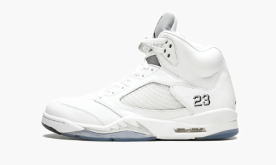 Air Jordan 5 Retro "Metallic Silver" - 9.5 US