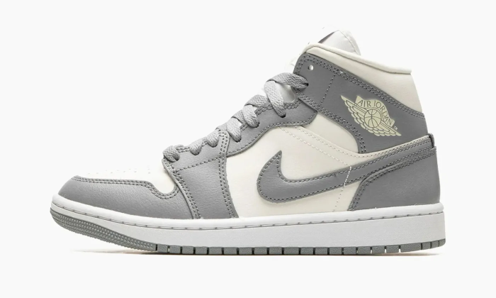 Air Jordan 1 Mid WMNS Stealth 