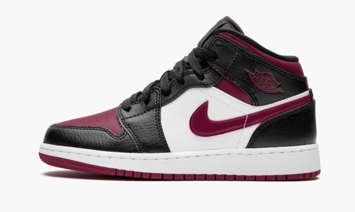 Air Jordan 1 Mid GS Bred Toe 