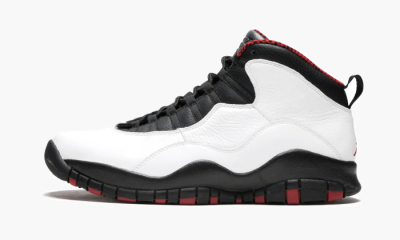 Air Jordan 10 Retro "Chicago" - 8.5 US