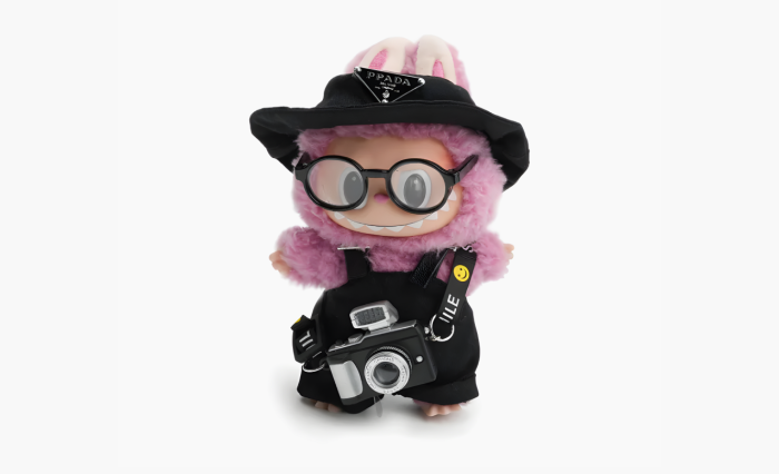 Pop Mart Labubu The Monsters "Urban-Chic Style Photographer" 