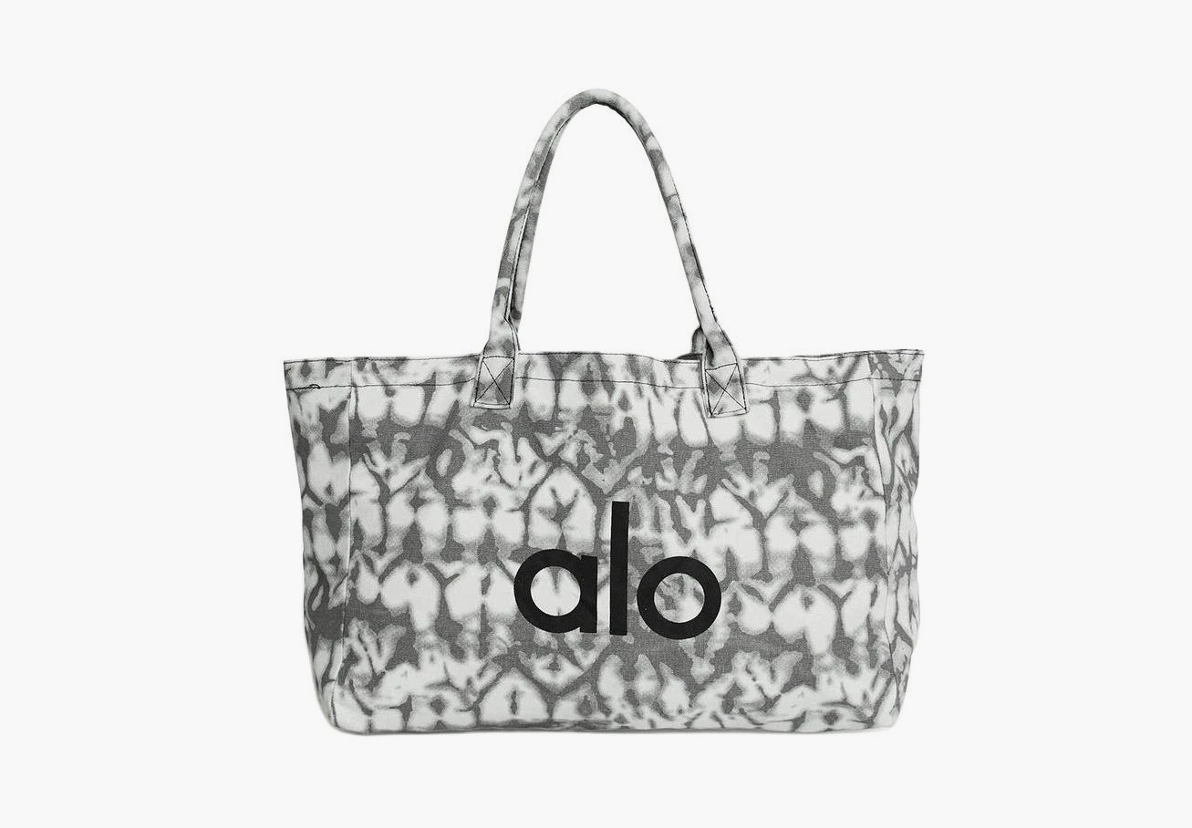 Alo Yoga Iconic Shopper Tote Bag Grey  Alo Yoga Iconic Shopper Tote Bag Grey
