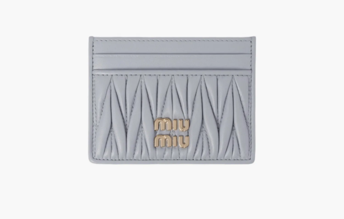 Miu Miu Matelassé Nappa Leather Card Holder Pearl Gray  Miu Miu Matelassé Nappa Leather Card Holder Pearl Gray