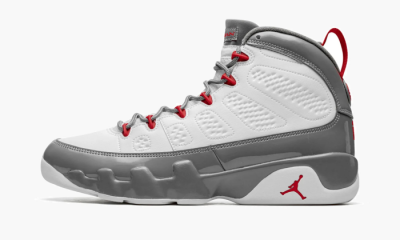 Air Jordan 9 "Fire Red" - 7 US