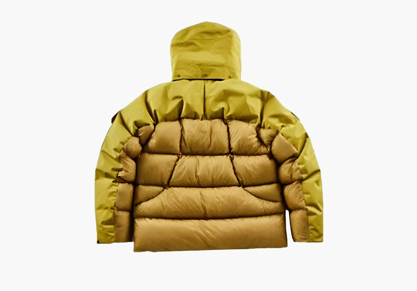 Spyder x C.P. Company 3L Gore-Tex Windstopper Puffer Jacket Yellow Moss  Spyder x C.P. Company 3L Gore-Tex Windstopper Puffer Jacket Yellow Moss