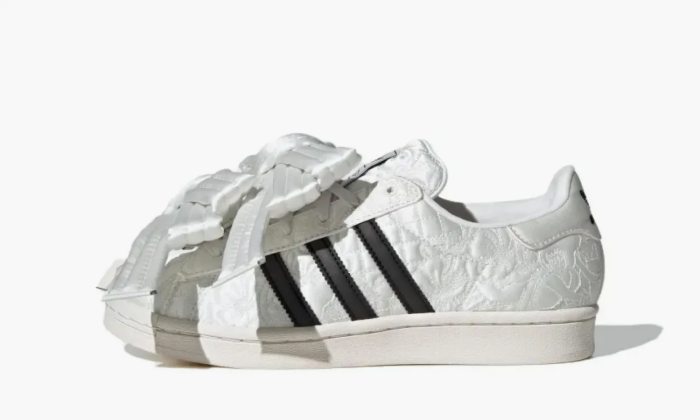 Caroline Hu x Wmns Superstar White Black