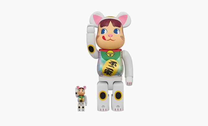 Bearbrick Lucky Cat Peko-Chan White Plated Luminescent Milky 100% & 400% Set  Bearbrick Lucky Cat Peko-Chan White Plated Luminescent Milky 100% & 400% Set