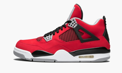 Air Jordan 4 Retro "Toro Bravo" - 8 US