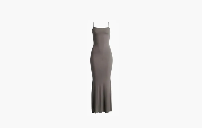 SKIMS Soft Lounge maxi jurk met ribstructuur Gunmetal/Bronze  SKIMS Soft Lounge maxi jurk met ribstructuur Gunmetal/Bronze