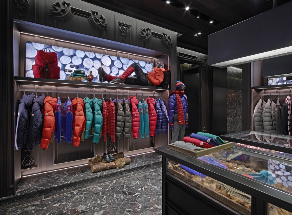 MONCLER-BOUTIQUE-PARIS-ST-GERMAIN-2.jpg