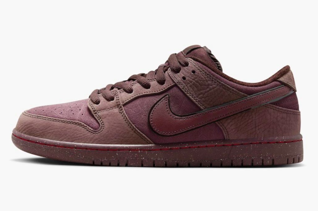 Nike SB Dunk Low Burgundy Crush.jpg