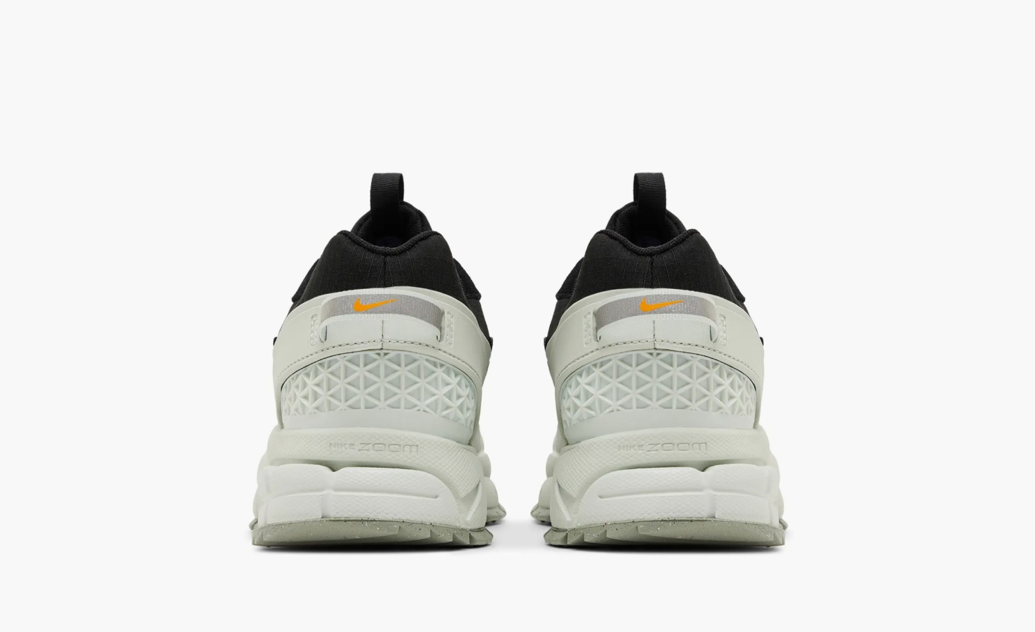 Nike Zoom Vomero Roam "Black Light Silver" 