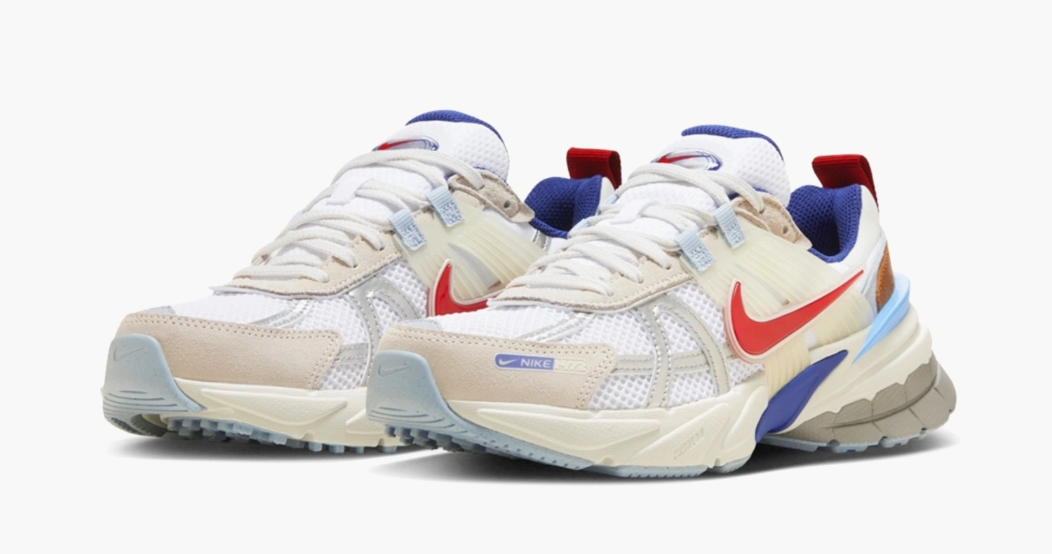 Nike V2K Run WMNS Metallic Silver Red Blue 