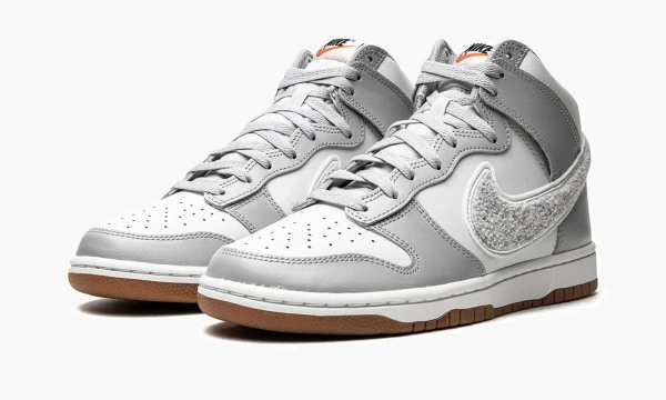 Nike Dunk High Chenille - Light Smoke 