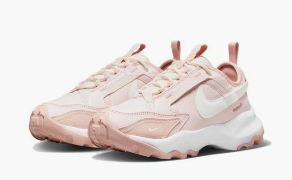 Nike TC 7900 WMNS Premium 2 Regal Pink Gum 