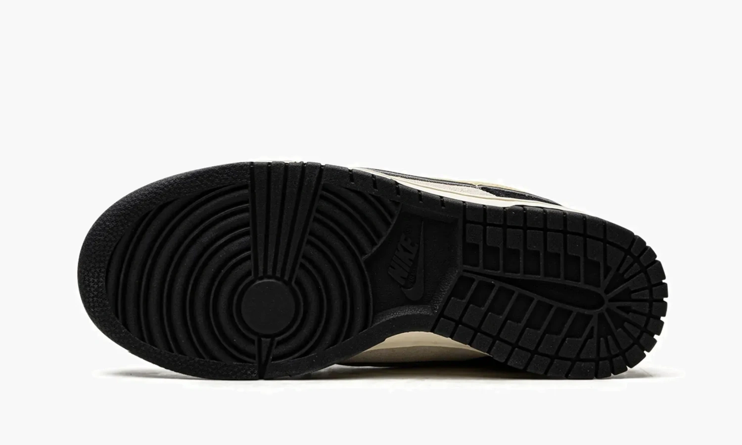 Nike Dunk Low LX WMNS Black / Cream Suede 