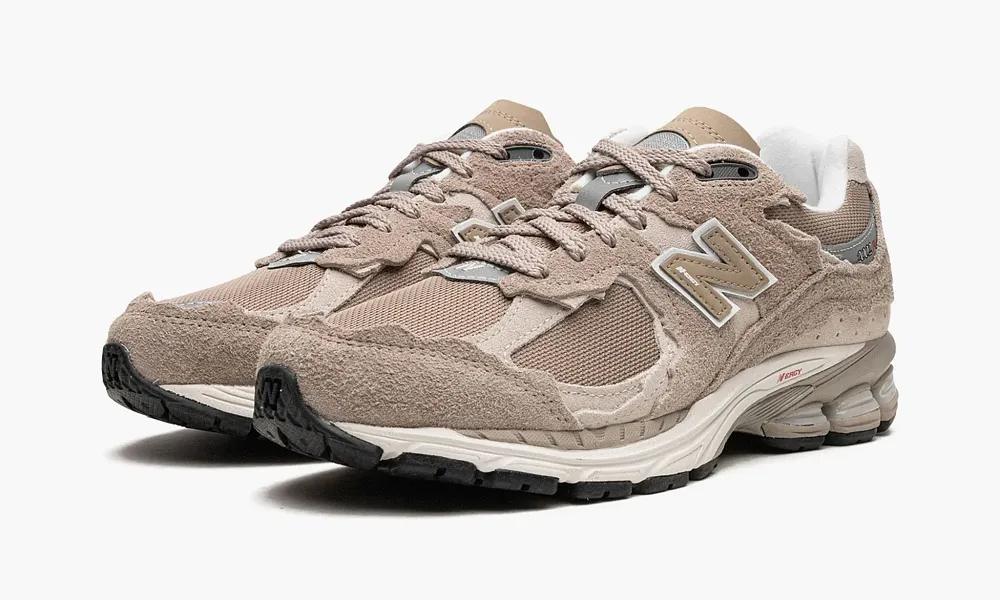 New Balance 2002r Protection Pack Driftwood
