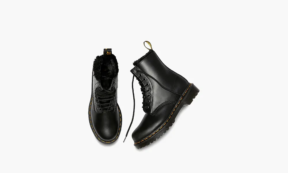 Dr. Martens 1460 Serena-8 Eye Boot Black