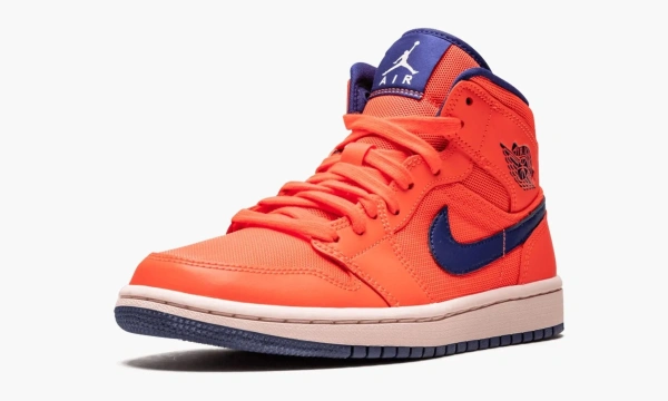 Air Jordan 1 Mid WMNS Turf Orange 