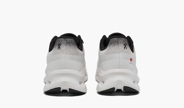 On Casual Shoes Men Low-Top White/Black 