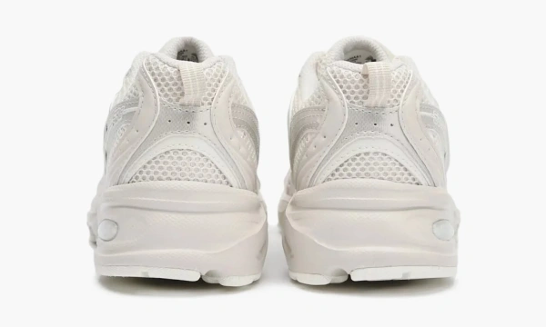 New Balance 530 Beige