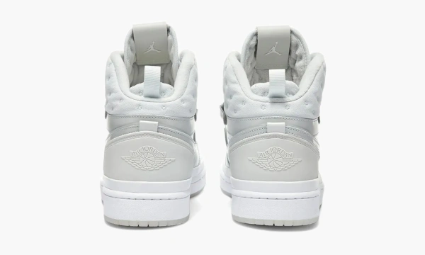Air Jordan 1 Acclimate WMNS White Grey Fog 