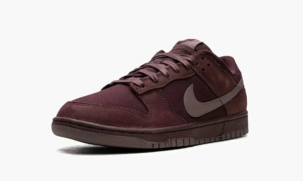 Nike Dunk Low Burgundy Crush