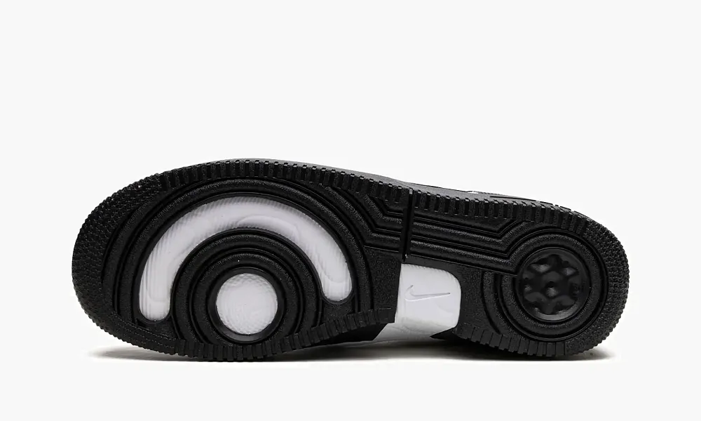 Air Force 1 React Black / White