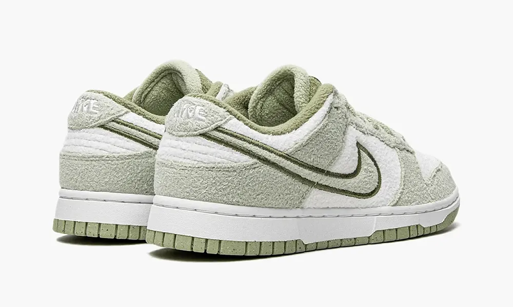 Nike Dunk Low SE WMNS Fleece Pack Honeydew