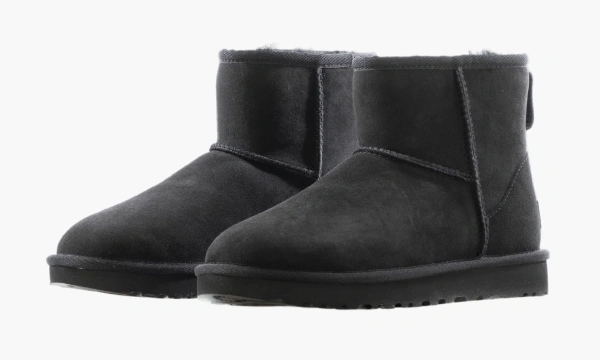 UGG Classic Mini Black  UGG Classic Mini Black