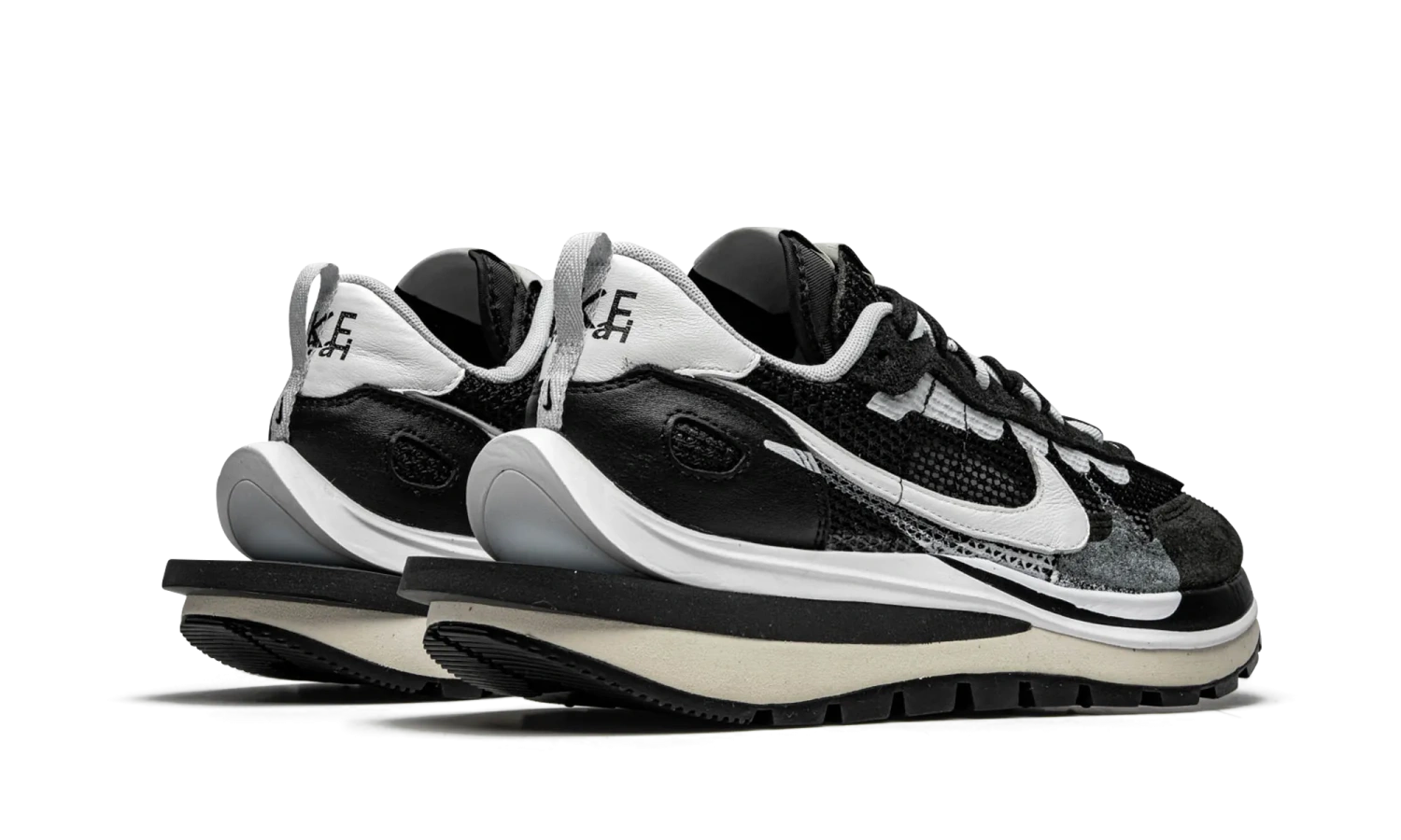 Nike Sacai Vaporwaffle Black White 