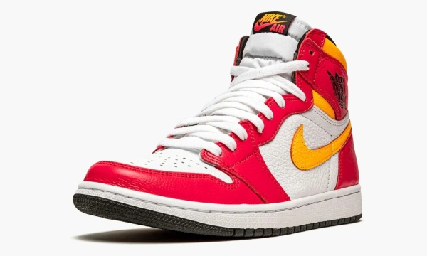 Air Jordan 1 High OG Light Fusion Red 
