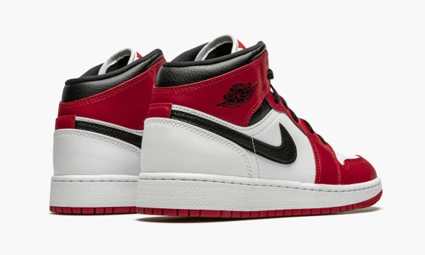 Air Jordan 1 Mid GS Chicago 2020 