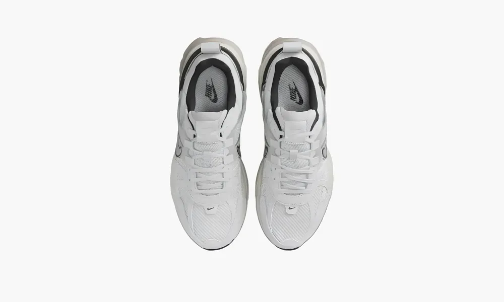 Nike V2k Run Pure Platinum