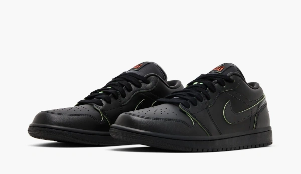 Air Jordan 1 Low SE Black Cat Mascot 
