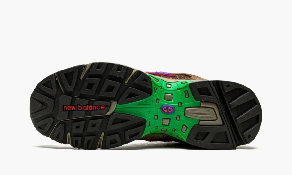 New Balance 827 Stray Rats 