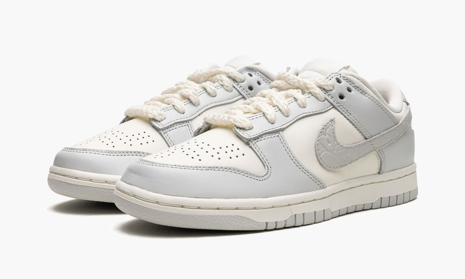 Nike Dunk Low WMNS "Needlework Sail Aura" 