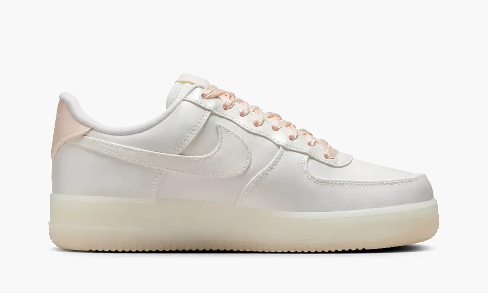 Nike Air Force 1 07 LV8 Sail Barely Orange WMNS
