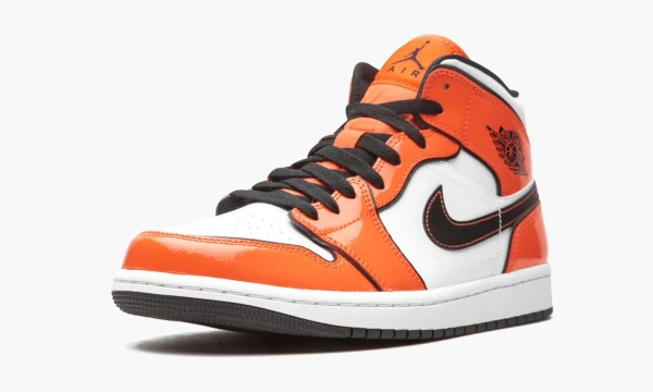 Air Jordan 1 Mid SE Turf Orange 