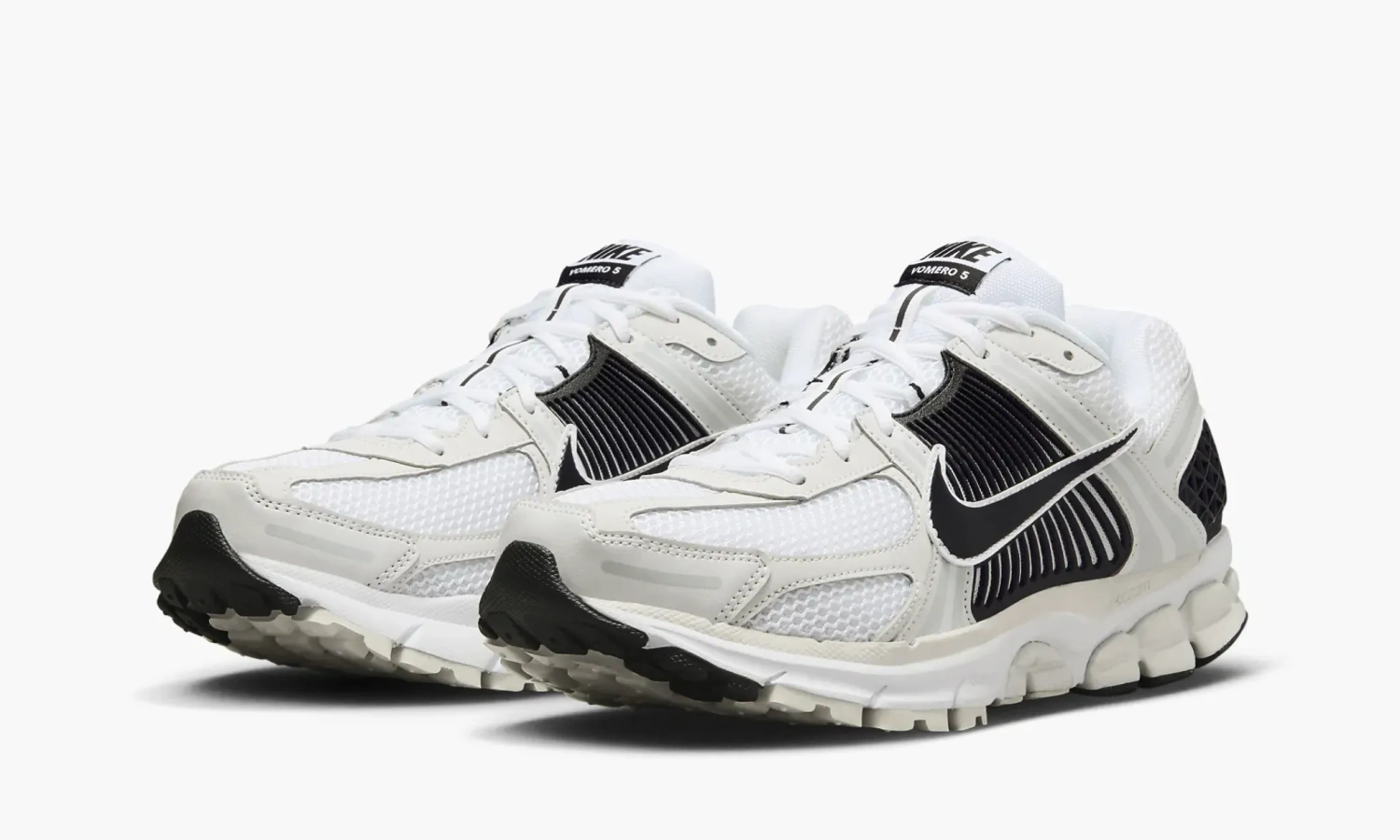 Nike Zoom Vomero 5 White Black 