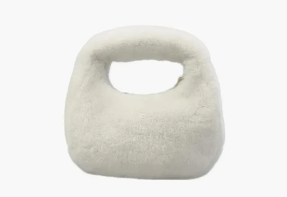 Miu Miu Wander Series Shoulder Bag In Sheepskin White