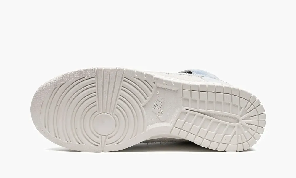 Nike Dunk High WMNS Clouds