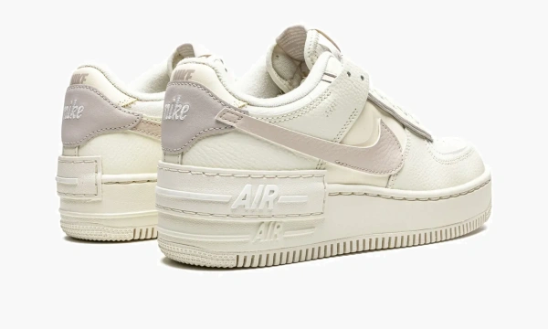Air Force 1 LO SHADO MNS WMNS Coconut Milk 