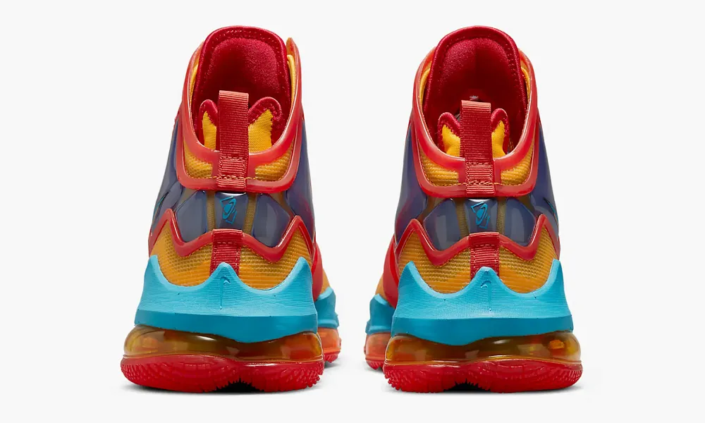 Nike Lebron 19 Tune Squad
