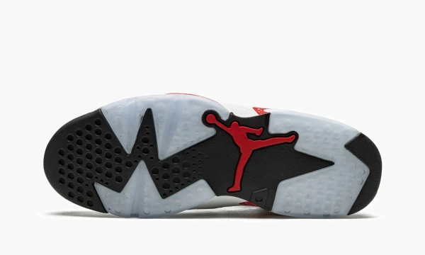 Air Jordan 6 Retro Red Oreo 