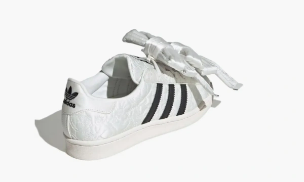 Caroline Hu x Wmns Superstar White Black 