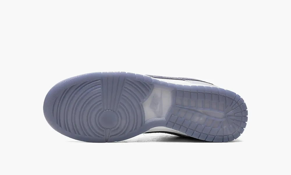 Nike Dunk Low SE Light Carbon